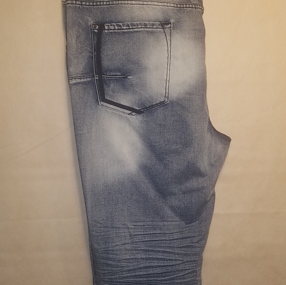 Pants - Picture 3 of 8